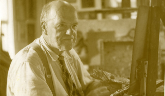 Давид Бурлюк у себя в мастерской. Фотография конца 1940-х гг.