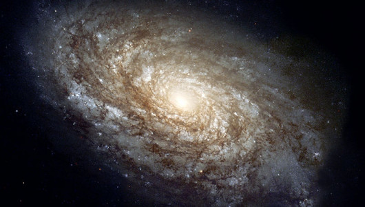 NGC 4414 - Типичная спиральная галактика в созвездии Волосы Вероники. Фото: NASA-HQ-GRIN